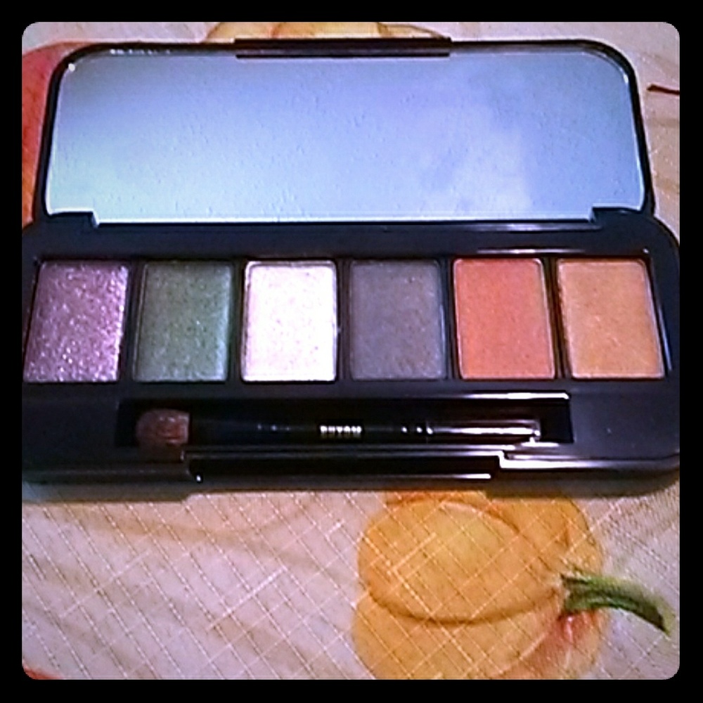 Buxom Eyeshadow Palette